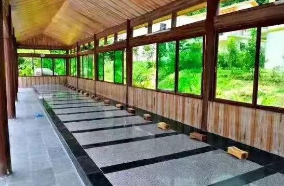 韶關乳源：泡云瑤谷溫泉打卡網(wǎng)紅泉池體驗過山瑤鄉(xiāng)的別樣風情