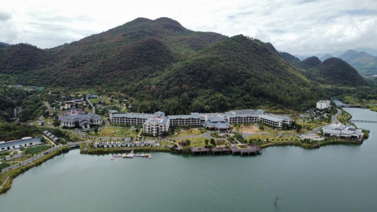 廣東韶關乳源避世酒店賞湖光山色泡天然溫泉網友：連住兩晚