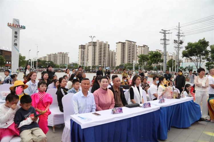 CCAC第十一季中國好貓步阜陽賽區頒獎盛典轟動全城