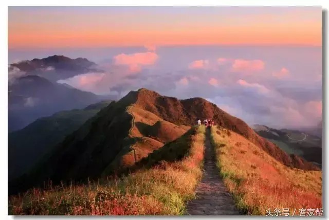 再有人問你梅州夏天怎么玩就把這條微信丟給Ta看！