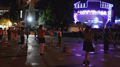 誰說梅州是四線城市沒有夜生活我偏不信！