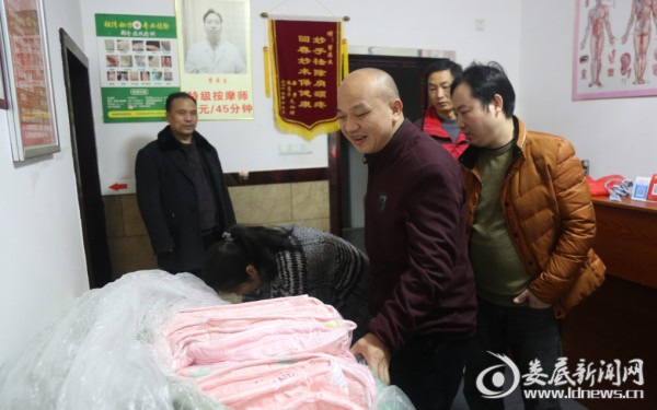 婁底市殘聯(lián)對按摩機(jī)構(gòu)開展送技術(shù)送管理上門幫扶