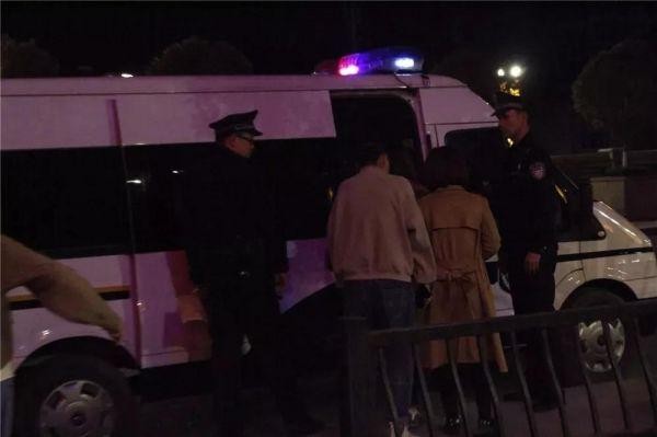 掇刀警方再查足浴發(fā)廊等場(chǎng)所5人被抓！
