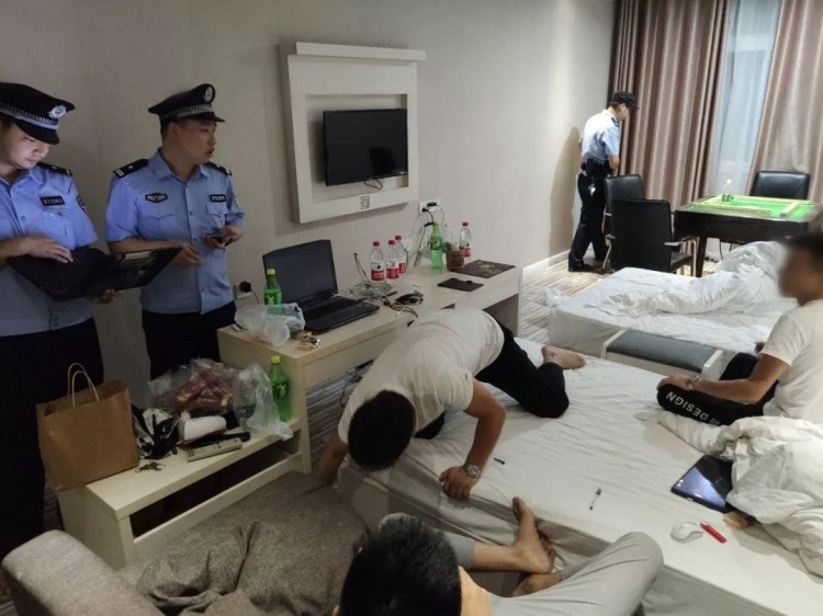 荊門警方突查賓館足療店洗浴中心KTV……抓了這些人