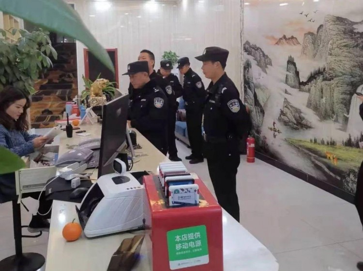 深夜大清查荊門60多人參戰(zhàn)抓獲4名涉黃人員！