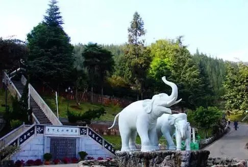 云南溫泉之最：4大裸浴溫泉6大美食溫泉滿足你對(duì)溫泉的所有想象