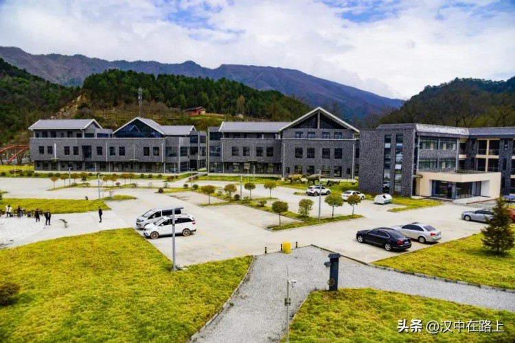 這個周末逃離城市來漢中這里感受大自然的綠氧SPA吧