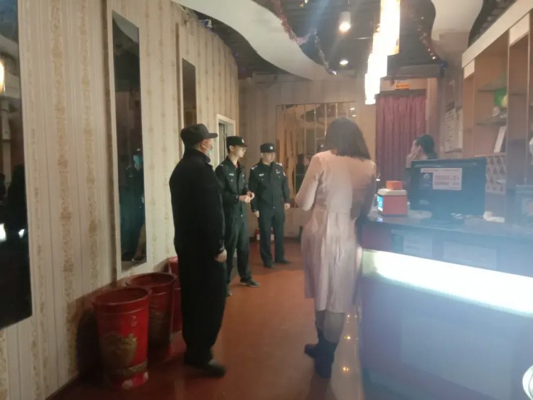 荊門警方突查涉黃足浴店當場抓獲8人