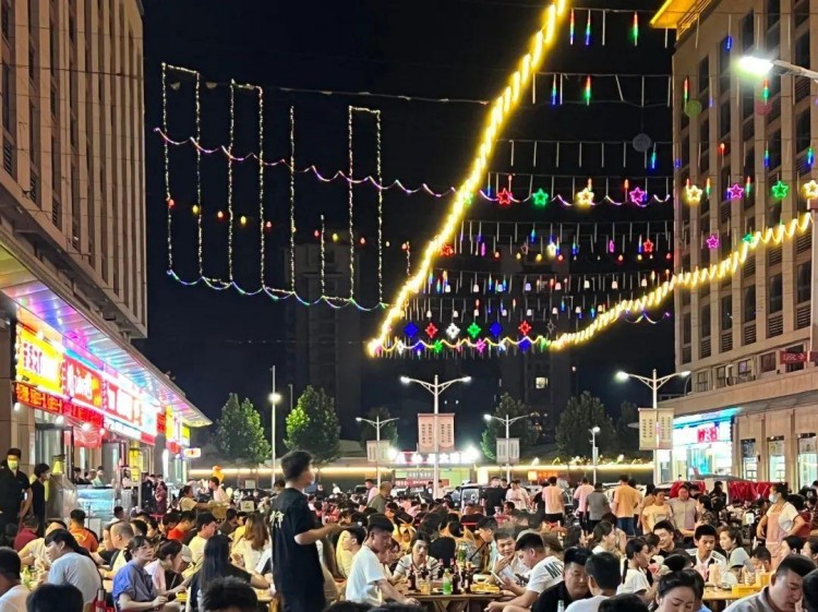 吃排檔！逛步行街！這就是長葛人的夜生活