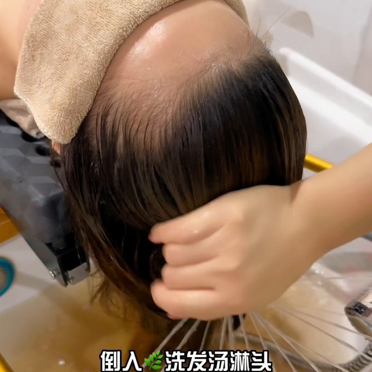 臨汾首家自助自選式美容會所39.9的頭療做完真的好輕...