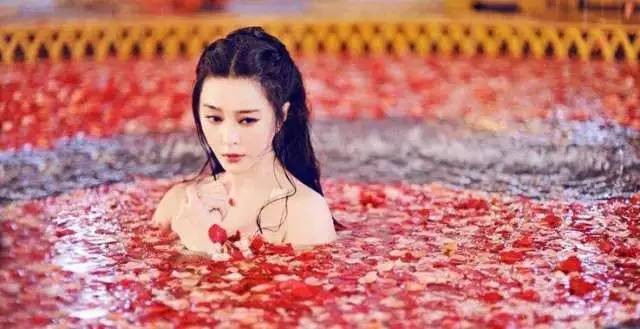 玉溪最大最好玩的溫泉面世泡過后皮膚又滑又嫩美女們超愛去！