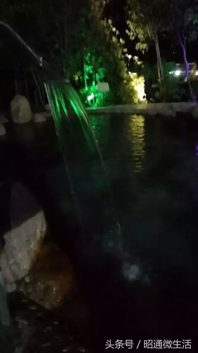 實拍：昭通市區內有個溫泉城還不錯！