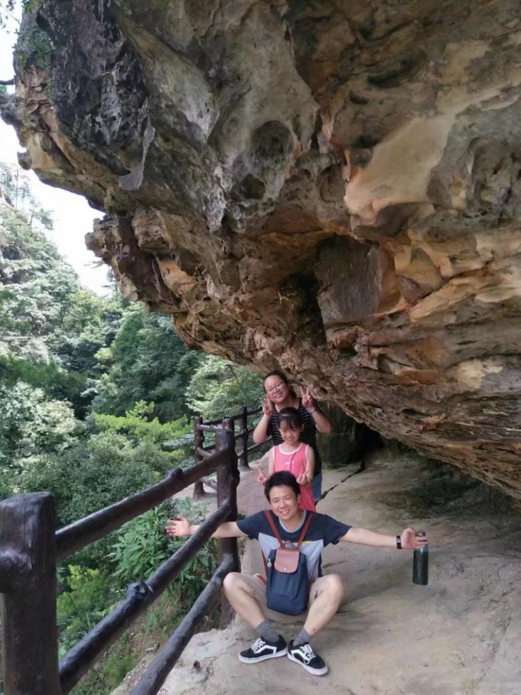 一家老小邀你來(lái)奇遇張家界淋浴一場(chǎng)森林SPA感受初夏身心飛揚(yáng)