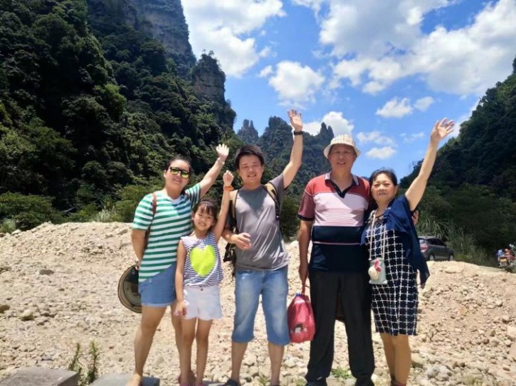 一家老小邀你來(lái)奇遇張家界淋浴一場(chǎng)森林SPA感受初夏身心飛揚(yáng)