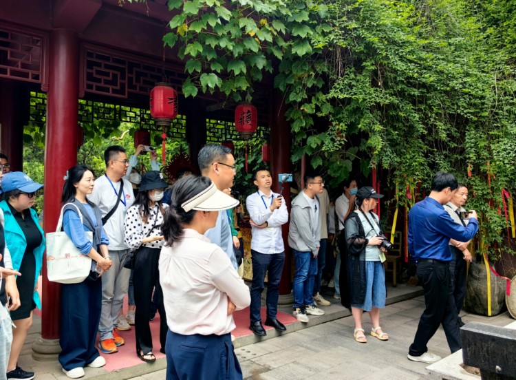 襄十隨神隨我尋根全國媒體隨州行暨文旅局長沙龍活動走進隨縣
