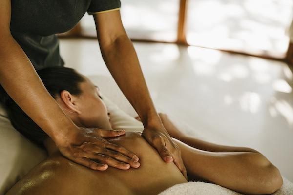使用spa，溫暖寒冷氣候下的身體
