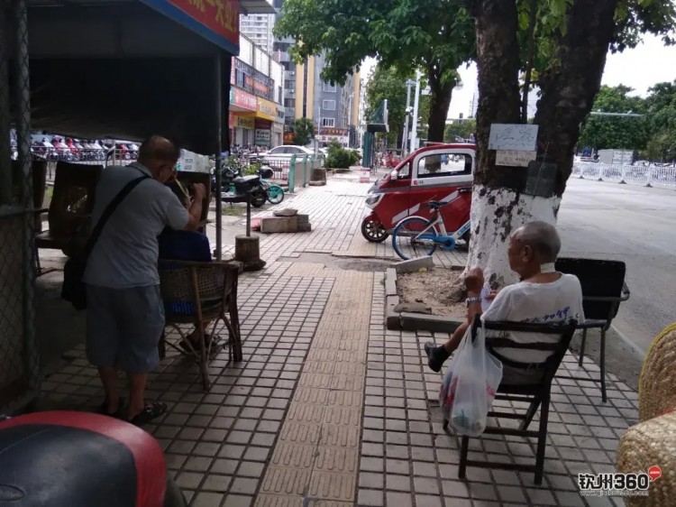 欽州傳統的飛發佬讓你在夏日享受帝王級般的服務