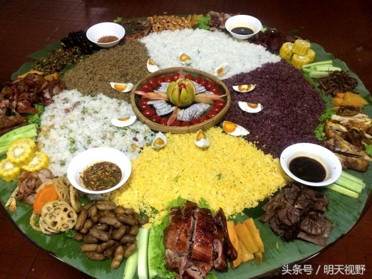 藏于傣鄉德宏梁河縣的溫泉療養勝地品嘗傣家芭蕉葉手抓飯再遠也要去~