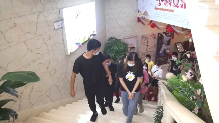 查獲122人貴港破獲廣西首例套路嫖案件