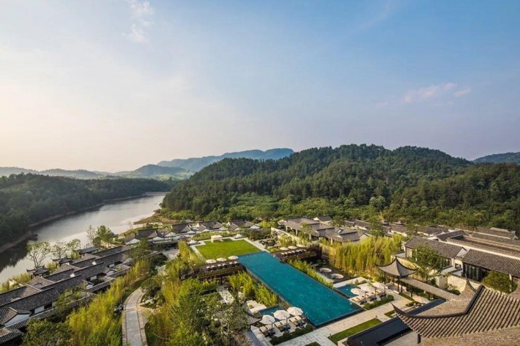 這家極具叛逆精神的悅榕莊居然把媲美巴厘島的美景搬到了安吉開業(yè)一周年特惠浙里好玩