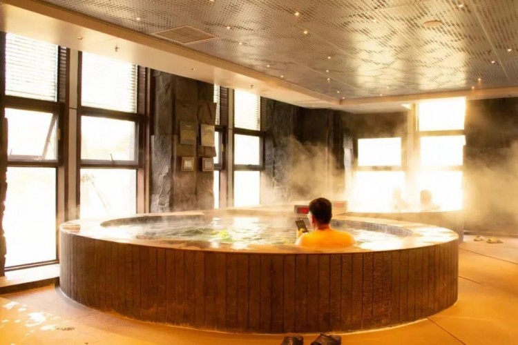 冬季偷偷在自己的娛樂清單里加上溫泉SPA