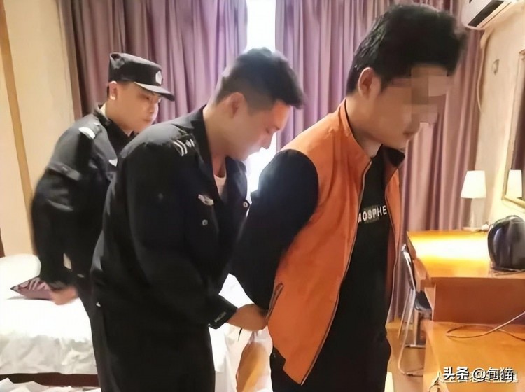25歲最小女嫖客鴨店窩點被搗毀男按摩技師26