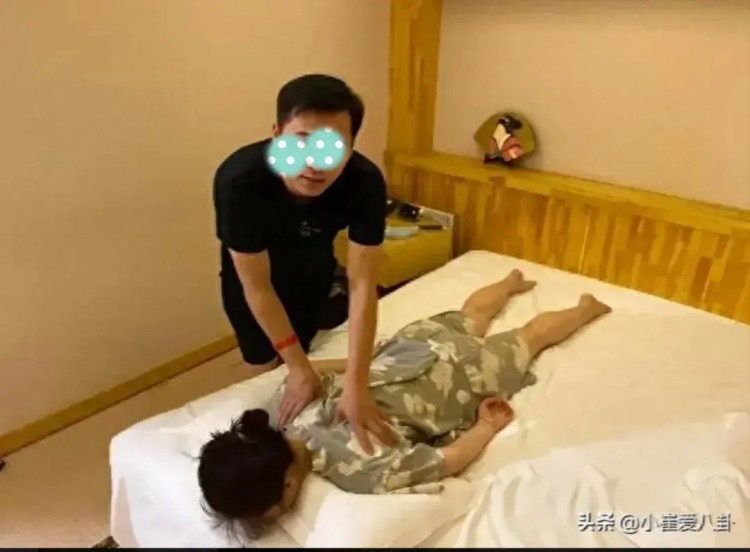 驚爆！江蘇按摩鴨店曝光！女富婆瘋狂爭搶25歲以下男子服務！