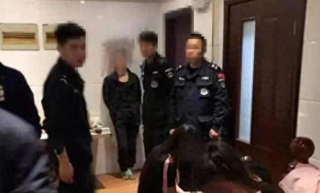性別顛倒江蘇男士鴨窩曝光女客最小25歲！