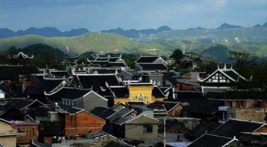 古鎮(zhèn)蛻變換新顏奮楫揚(yáng)帆行致遠(yuǎn)