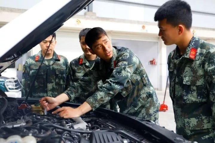 軍車SPA丨看部隊老司機如何變身美顏師