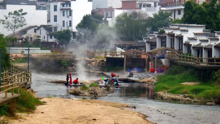 湖南泡溫泉指南：承包你整個(gè)寒冷冬季這個(gè)冬天不會(huì)太冷