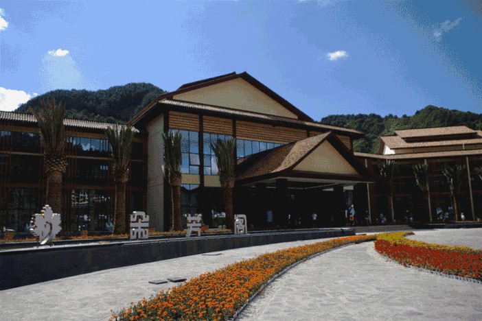 周邊游推薦丨夢幻桃源無邊際泳池——修文朵芳閣溫泉度假酒店