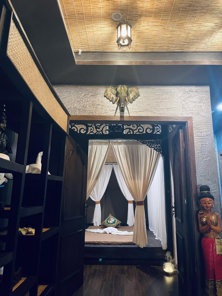 不出西安余新齊博士照樣帶你領略原生態的泰式風情