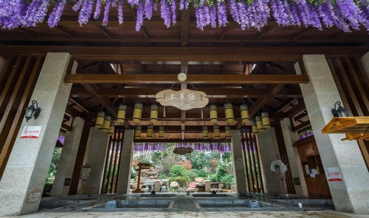 冬日泡泉養(yǎng)生正當(dāng)時(shí)快來(lái)樂(lè)灣邂逅這個(gè)冬日的第一場(chǎng)溫泉！