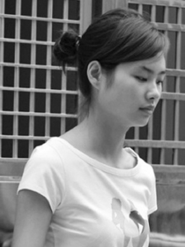 2009年湖北一賓館女服務員致兩官員一死一傷法院：無罪釋放