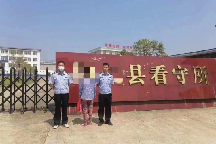 早上出擊！樂安公安局在按摩店現場查獲多名賣淫嫖娼違法者
